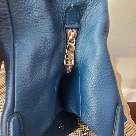 Coach Blue Pebbled Leather Bag - Picture 8 of 10